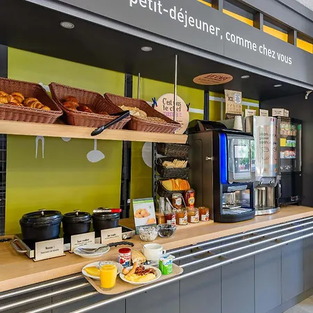 Poitiers 1 Futuroscope 2*