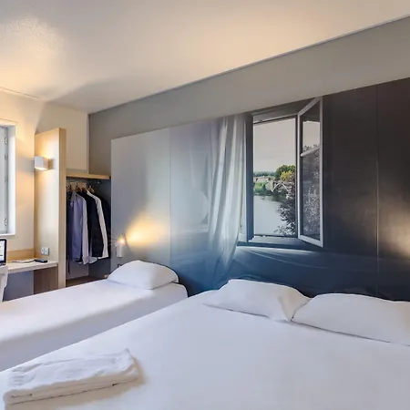 Poitiers 1 Futuroscope 2* Chasseneuil-du-Poitou