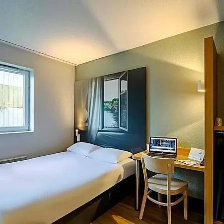 Hotel Poitiers 1 Futuroscope 2*