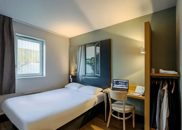 Poitiers 1 Futuroscope Hotel 2*