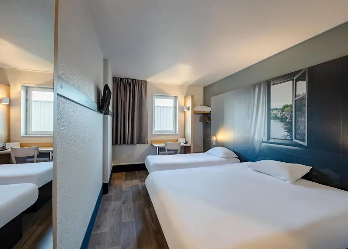 Poitiers 1 Futuroscope Hotel 2*